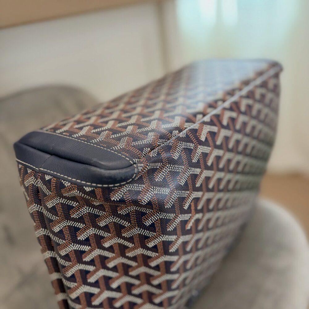 Authentic Goyard Artois PM Tote in Navy Blue – Lightly Used - Picture 8 of 9